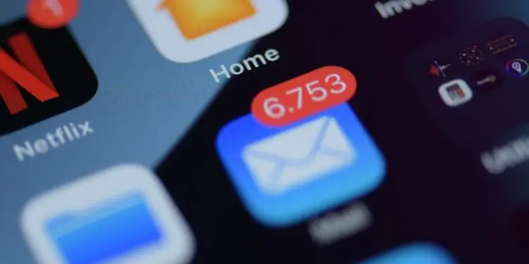 How to Unsend an Email in Gmail, Outlook, Yahoo & Apple Mail