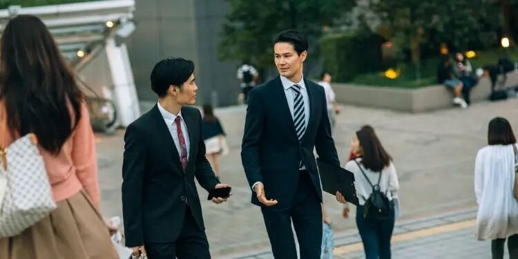 What Is the 2nd Shift Hours and How to Manage It?