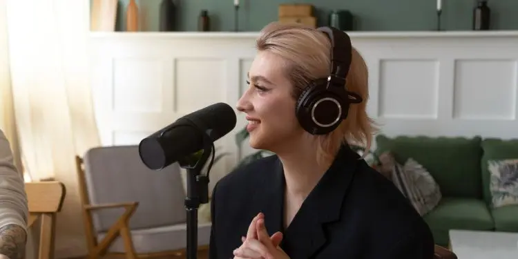 How to Be a Voice Actor: Skills, Steps & Career Tips