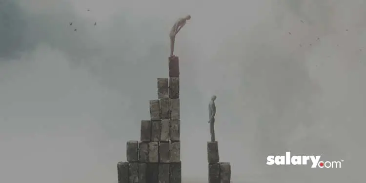 7 Jobs That Pay Over 100k in 2021