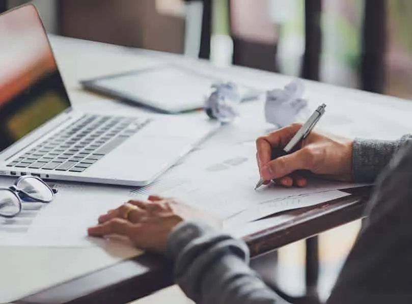 How to Write a Salary Increase Request: Essential Tips