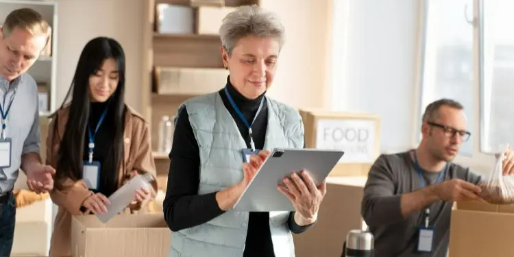 Top 10 Best Paying Jobs in Consumer Service for 2025