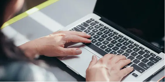 How to Start an Email Professionally