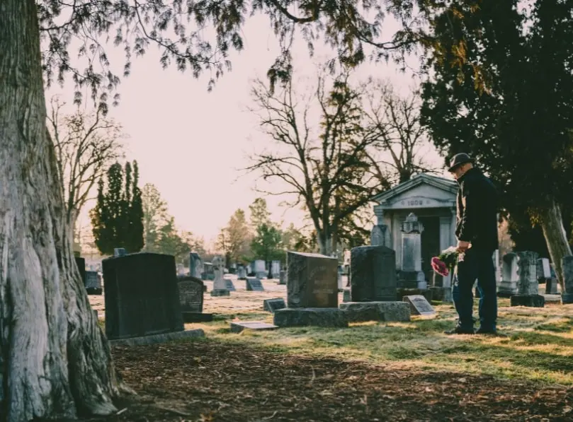 Navigating bereavement leave policies: key things to know