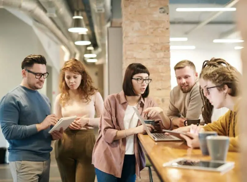 Optimizing Incentives: Effective Design and Administration of Sales Commission Plans