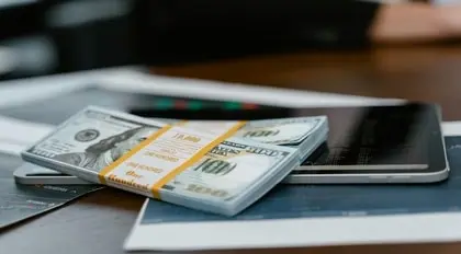 Defining Pay Market