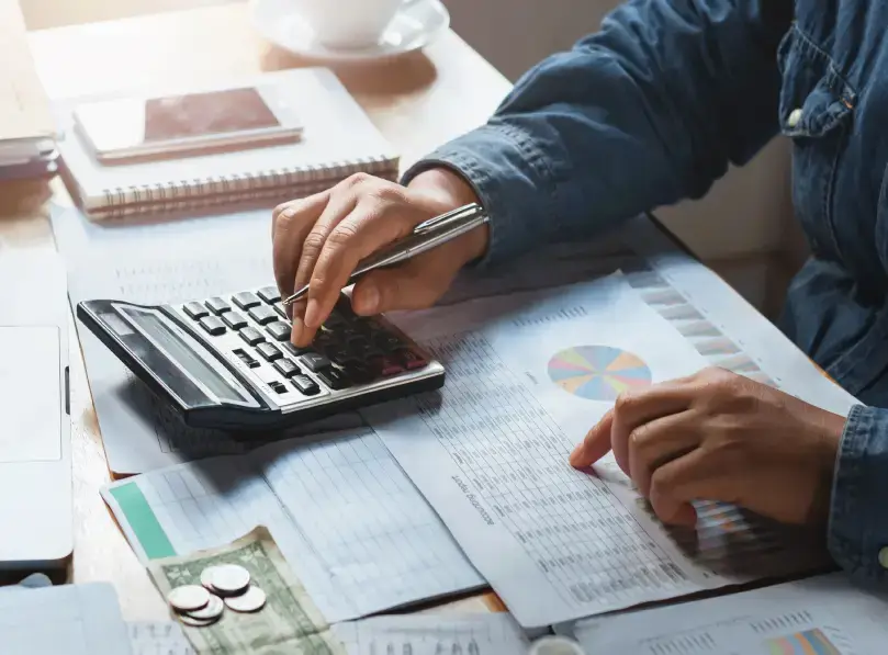 How to Manage Holiday Premium Pay: A Guide for U.S. Employers  