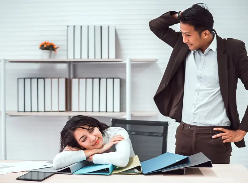 How to Handle a Disgruntled Employee: The Best Way With 25 Tips