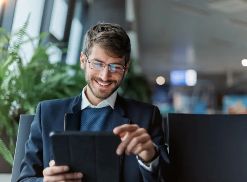 How to Evaluate an Employee: With Template and Example