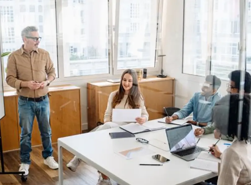 How to Create a Learning Culture for Companies: A 2025 Guide