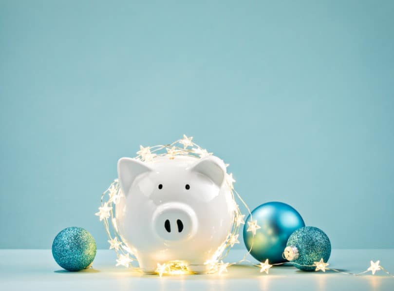 5 Tips for Giving Holiday Bonuses Hero